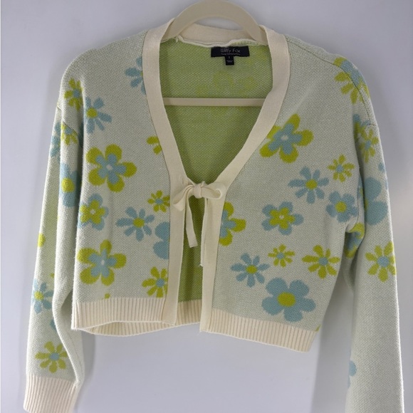 witty fox Sweaters - Witty Fox floral Green and Blue crop cardigan